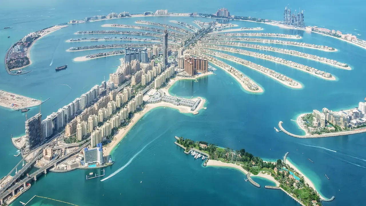 Palm Jumeirah – At a Glance